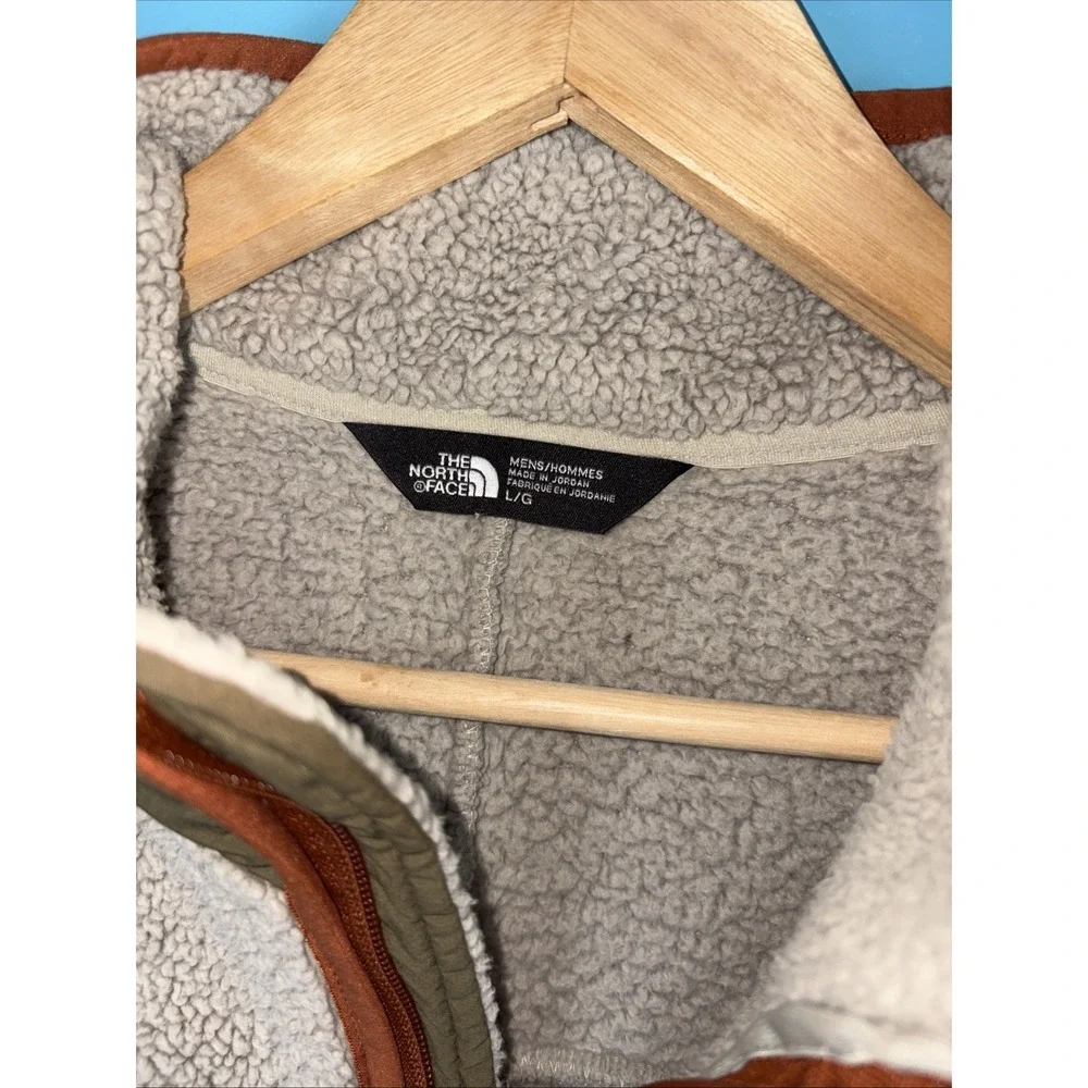 The North Face Size Large Sherpa Fleece Tan Kangaroo Pocket Gorpcore‎